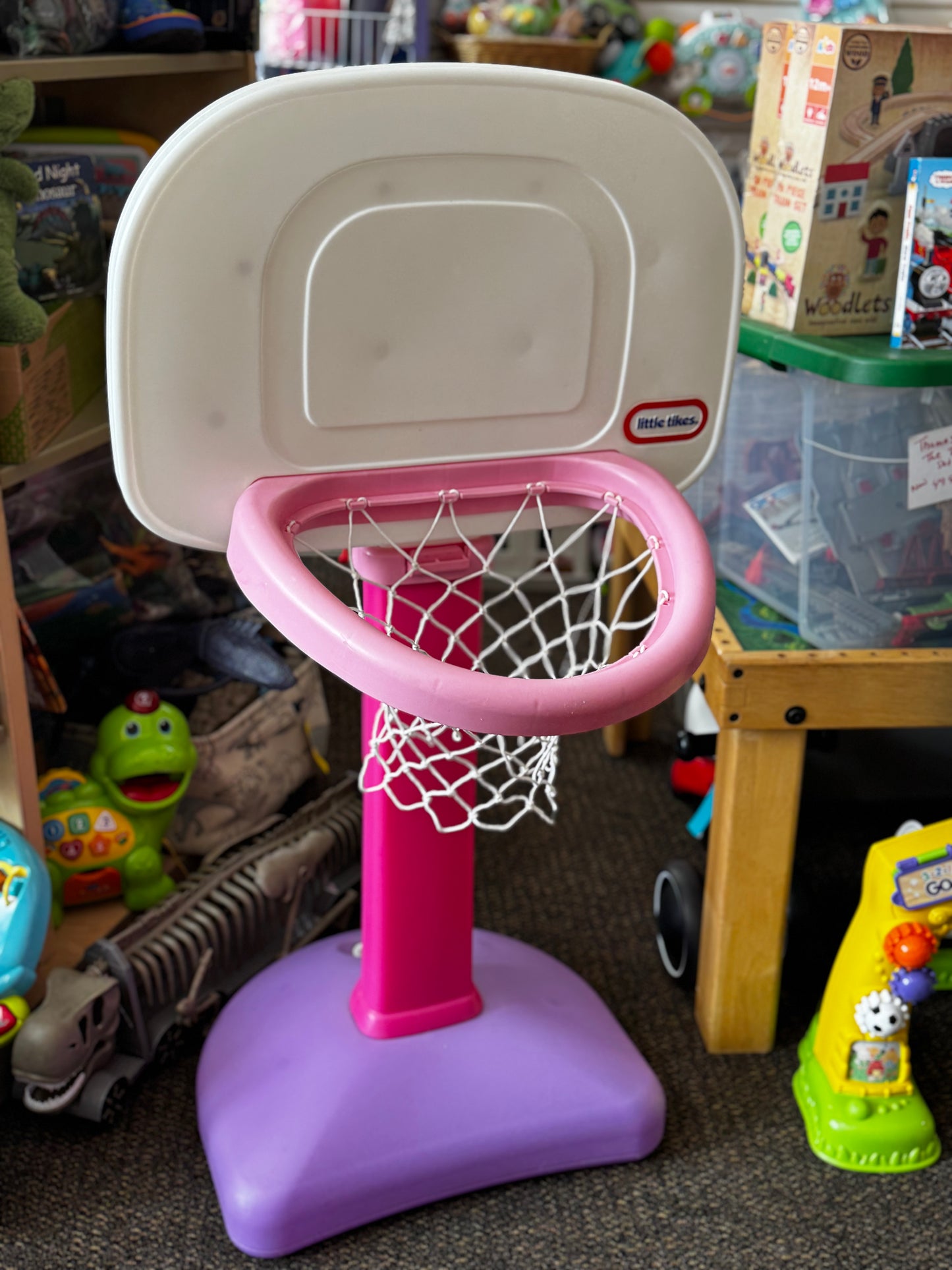 Pick up only~ Little Tikes Basketball Hoop Ball included