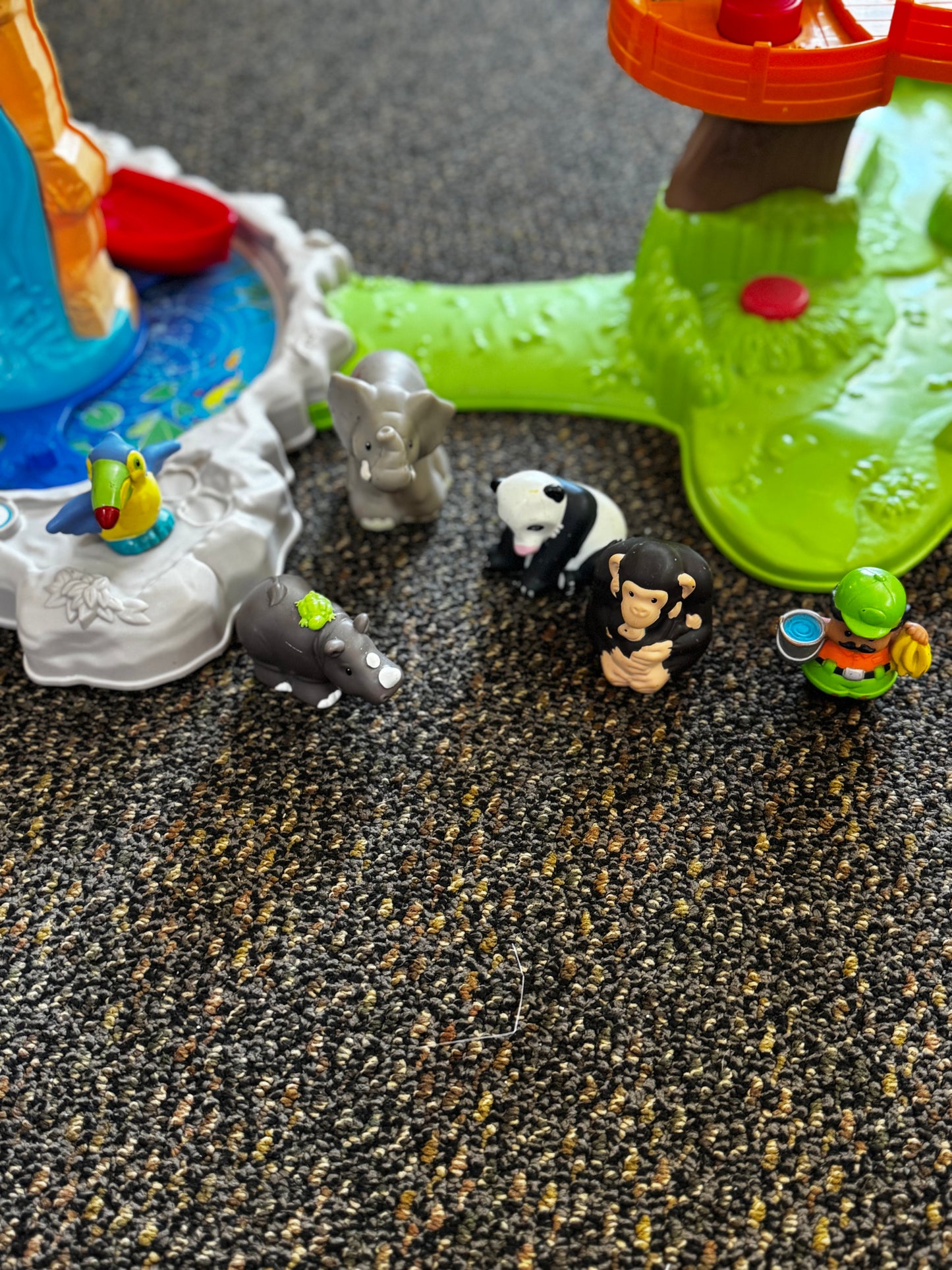 Pick up only~ little People Safari Play Set