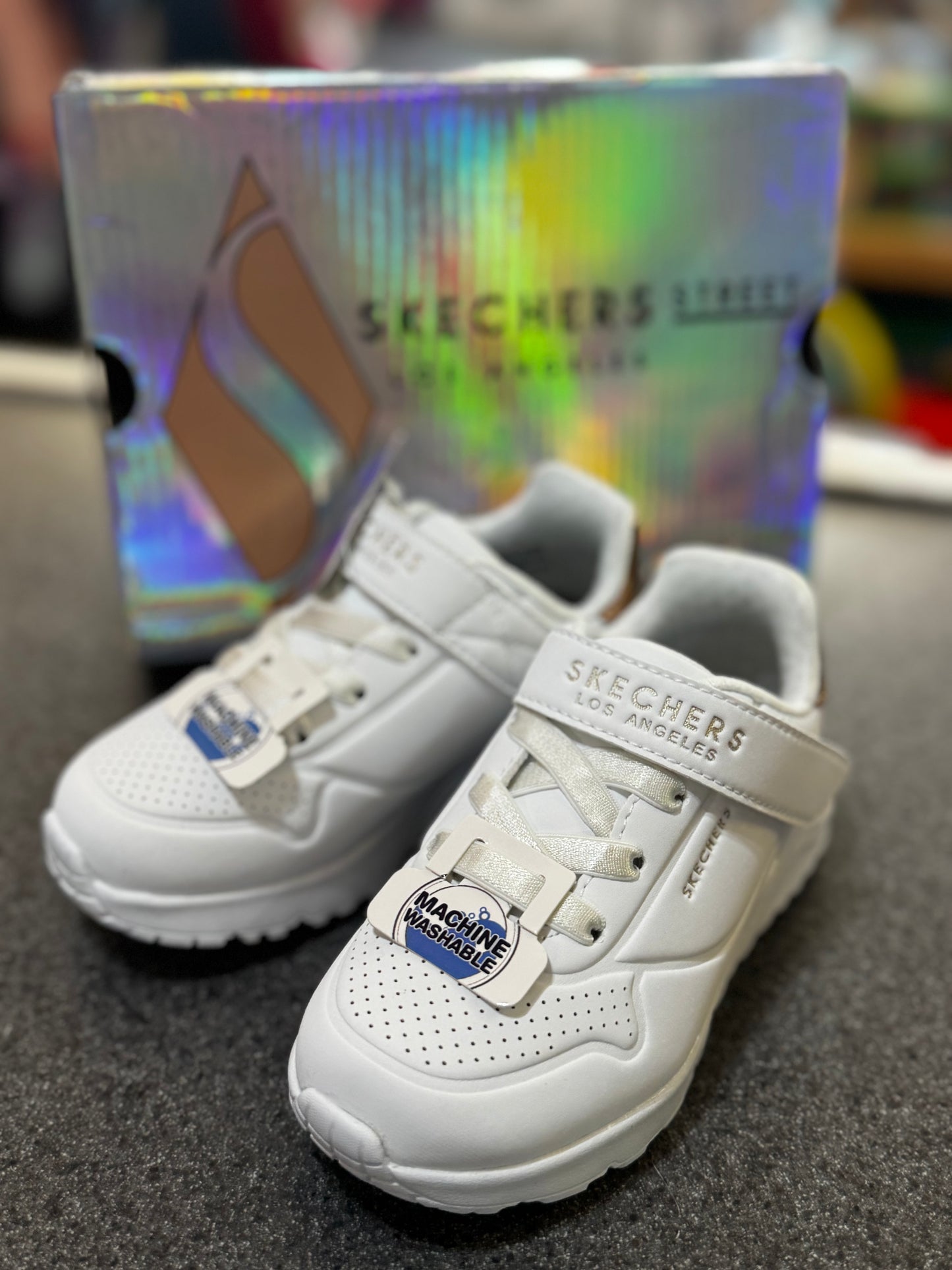 New in Box Skechers white los Angeles size 8