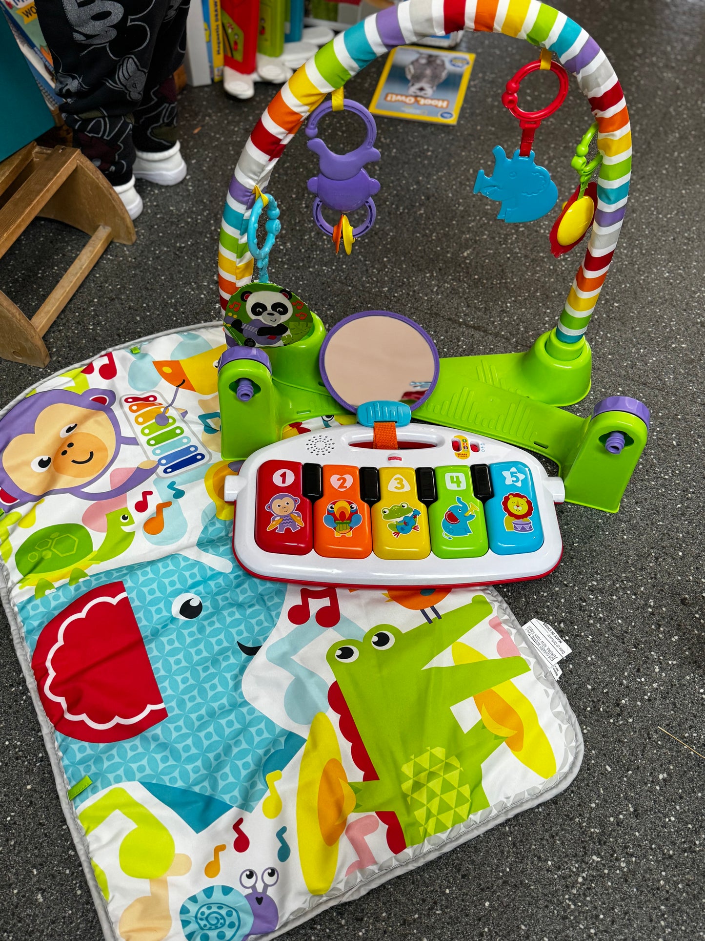 Fisher Price kick & Play Piano