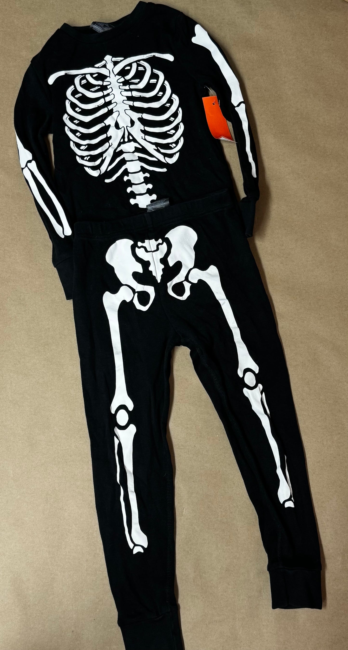 H&M Halloween Skeleton Pj’s size 6