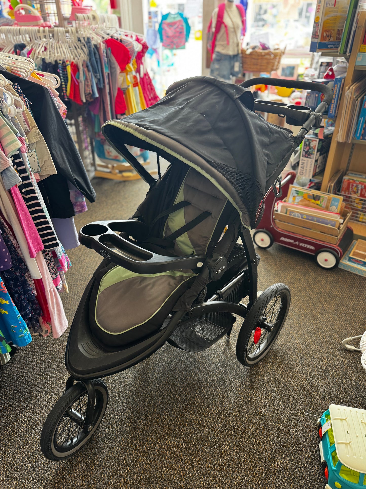 Pick up only~ Graco Jogging Stroller