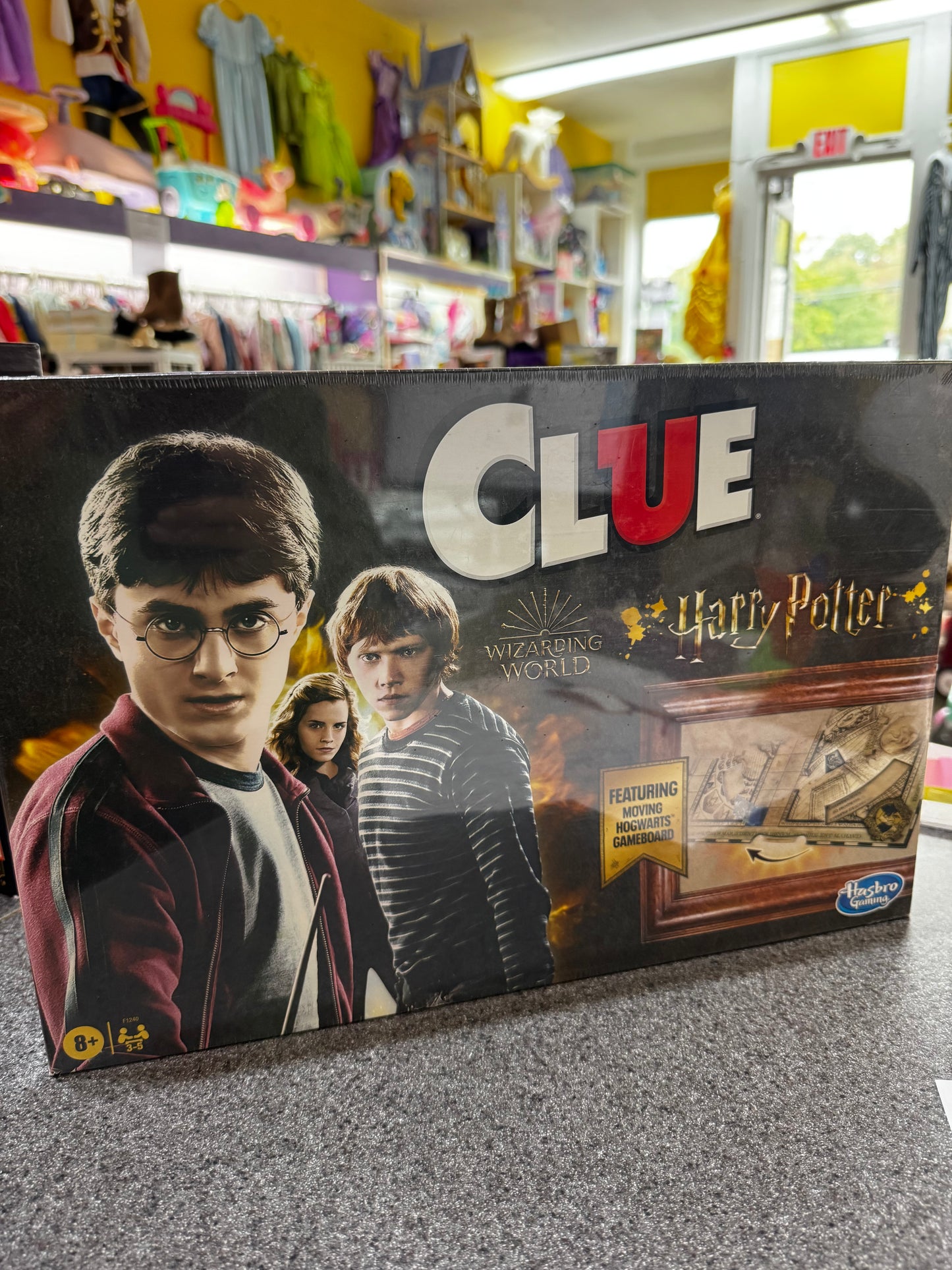 New~ Clue: Wizarding World Harry Potter Edition Mystery Board Game