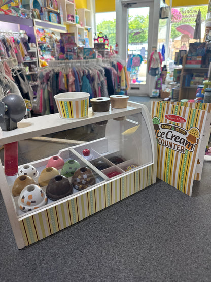 Pick up only ~ Melissa & Doug Wooden Scoop and Serve Ice Cream Counter