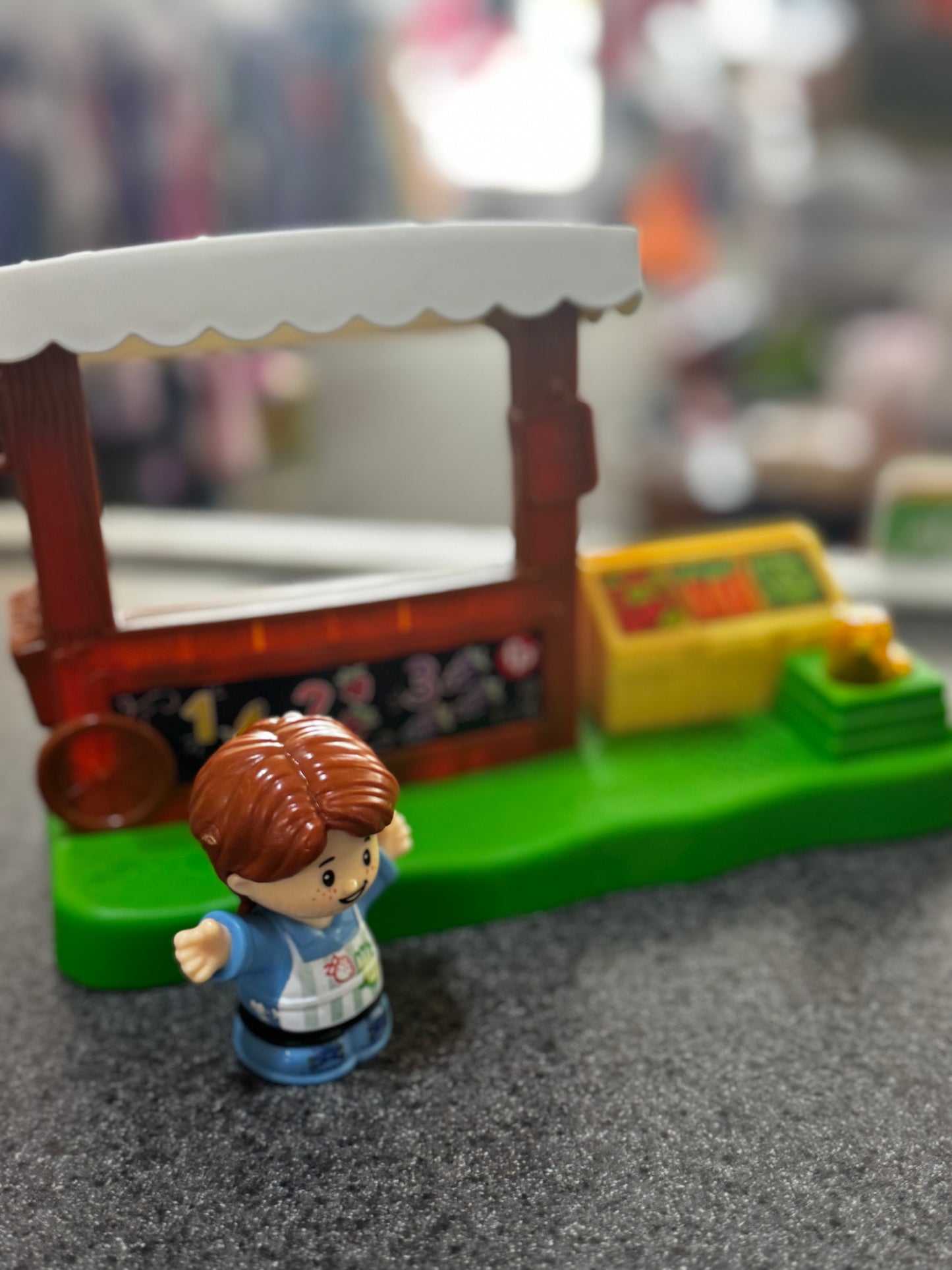 Little People Mini Playset Farm Stand (Fig)