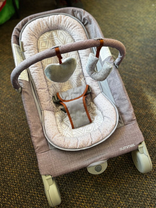 2-in-1 Baby  Bouncer & Rocker