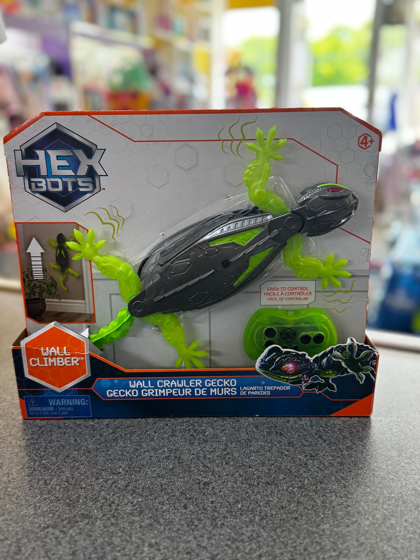 New~ HEX BOTS Wall Crawler Gecko remote control toy