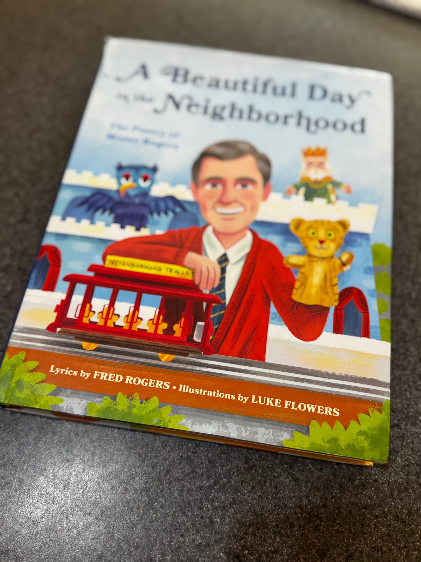 A Beautiful Day in the Neighborhood Book