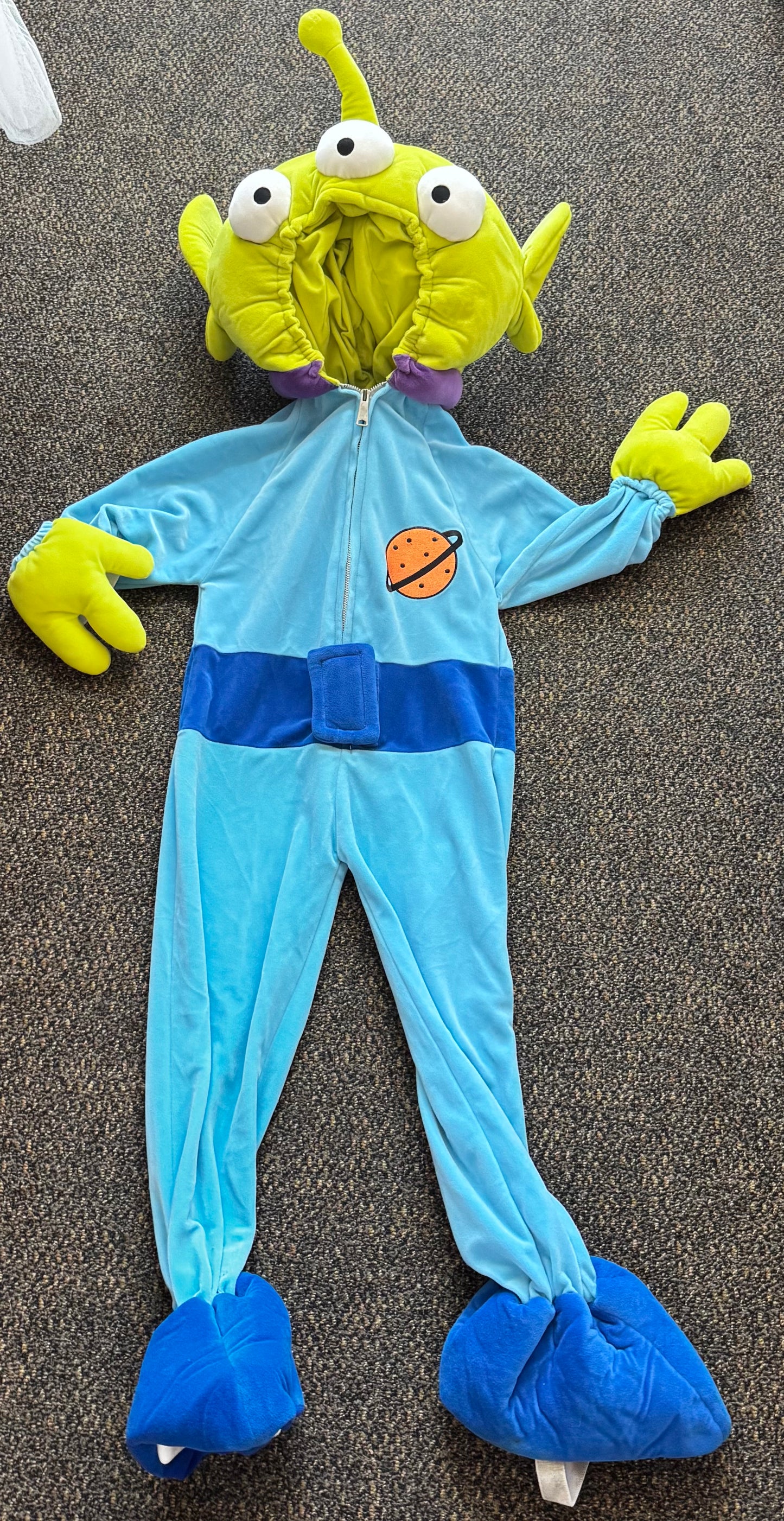 Disney store Alien Costume size 4T
