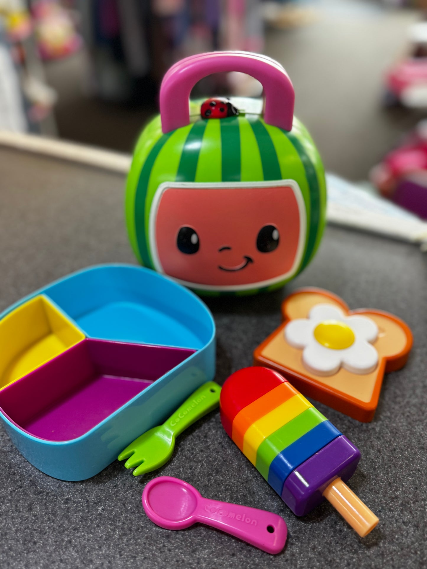 CoComelon Lunchbox Playset