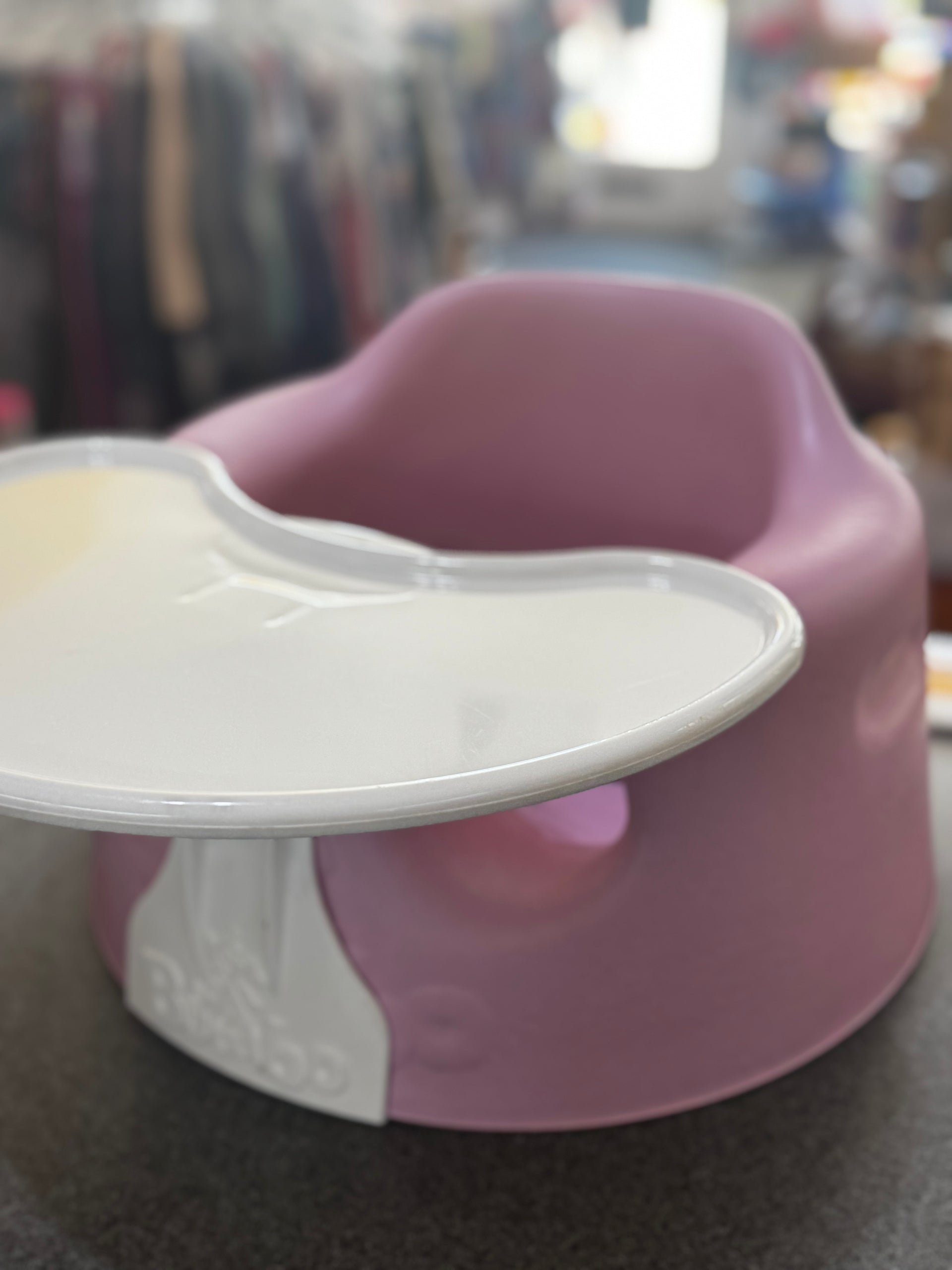 Pick up only~ Bumbo chair with Tray ( Pink)