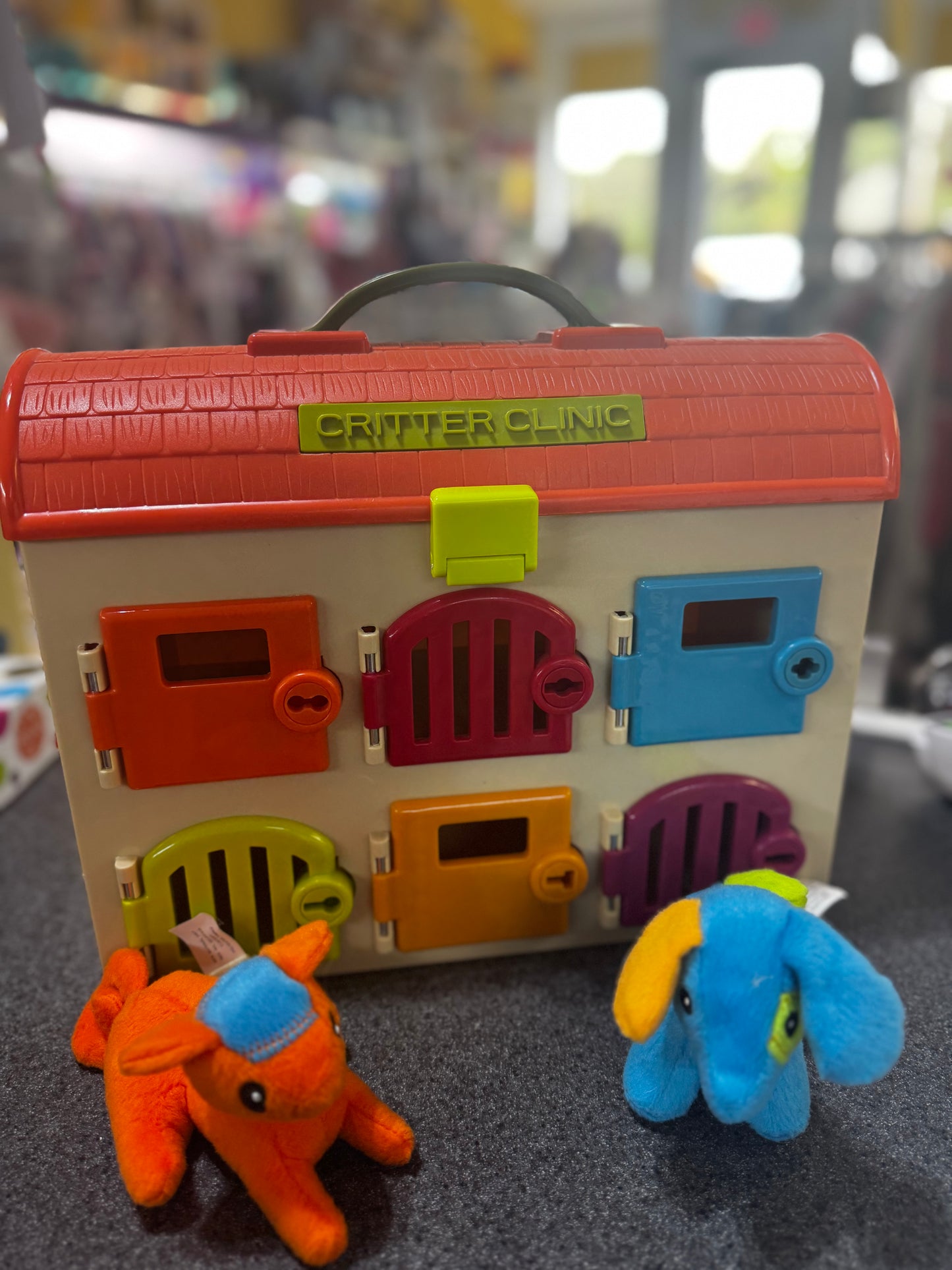 B. toys Critter Clinic Pet Vet