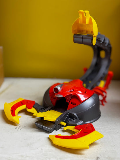 Spin Master Monster Jam El Toro Loco Venom Velocity Scorpion playset