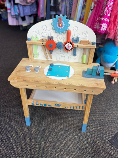 Pick up only~ Wood tool bench with Accessories