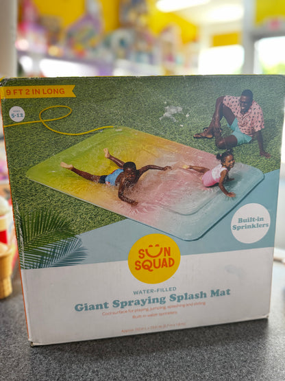 Pick up only Sun Squad Outdoor Giant Spraying Splash Mat