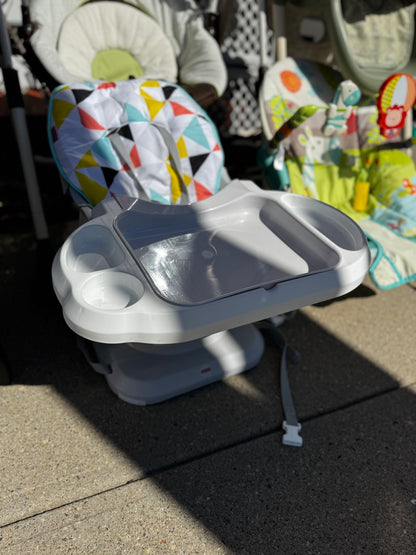 Pick up only~ Fisher-Price Baby to Toddler High Chair