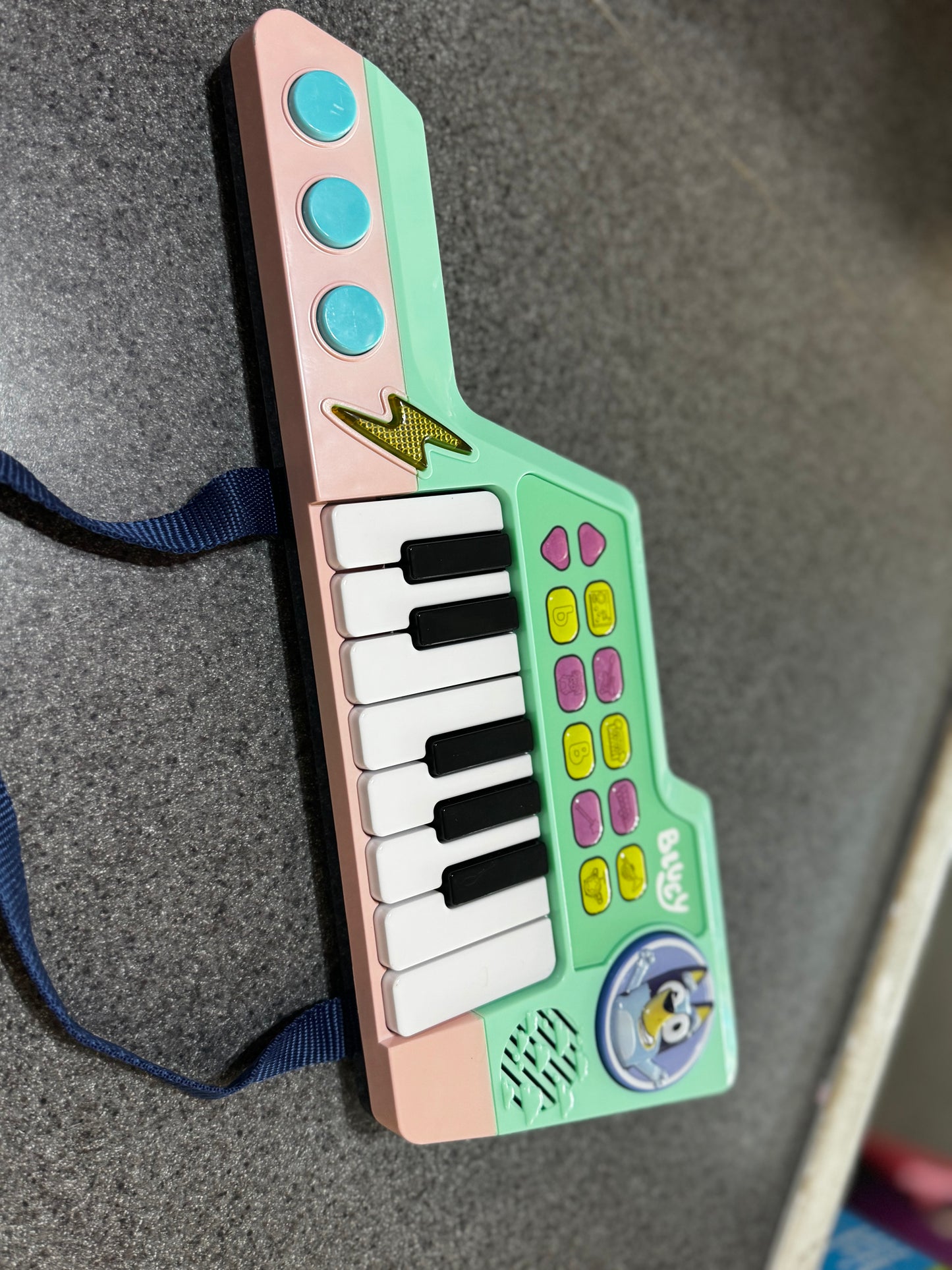 VTech Bluey Bluey's Keytar