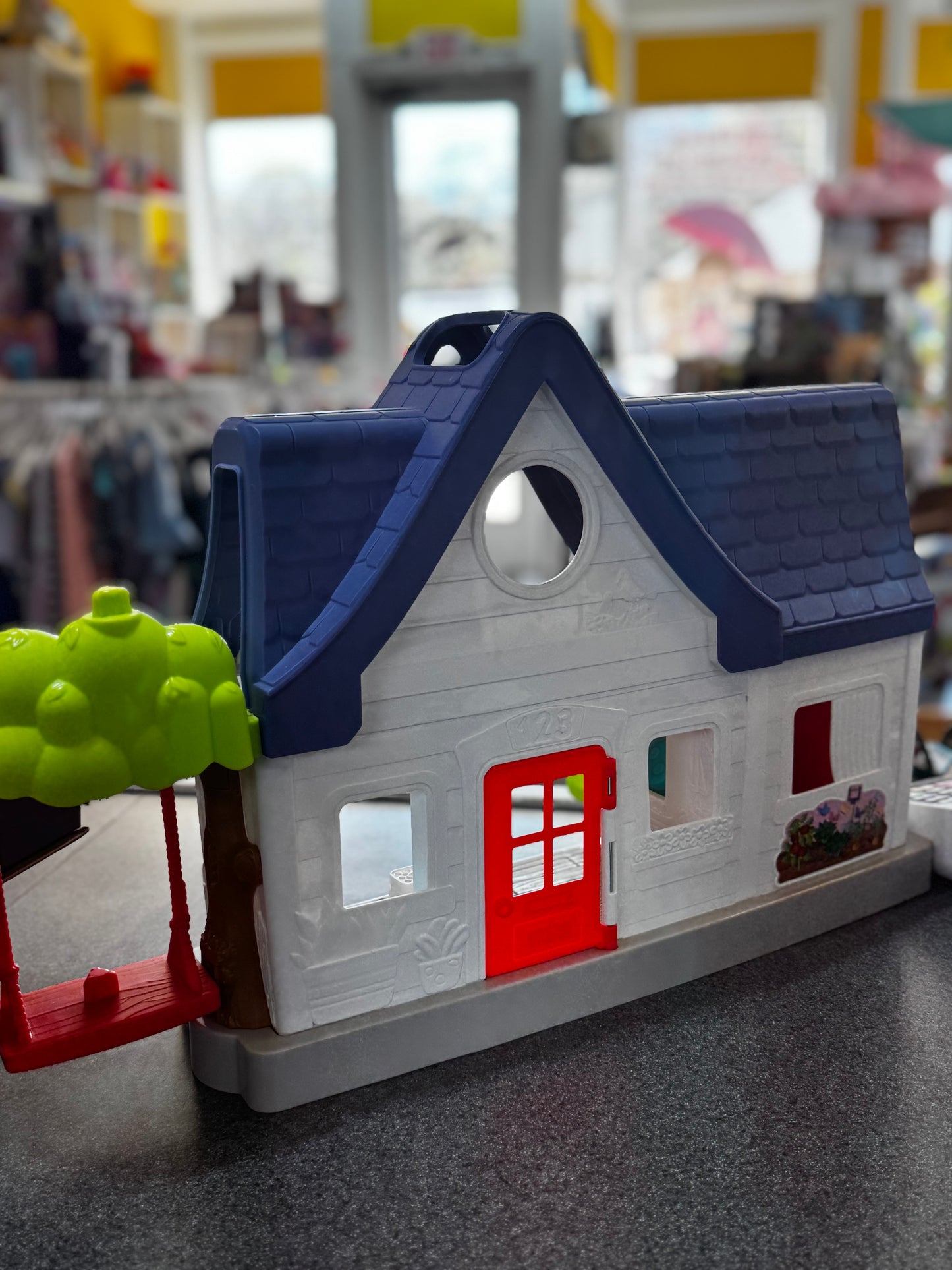 Fisher Price Little People House with accessories