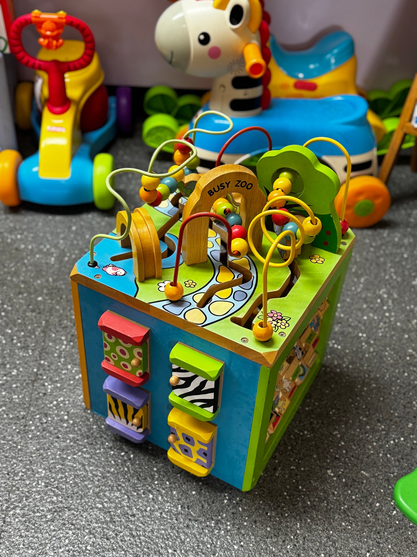 Pick up only~ Parents Busy Zoo Wooden Activity Cube