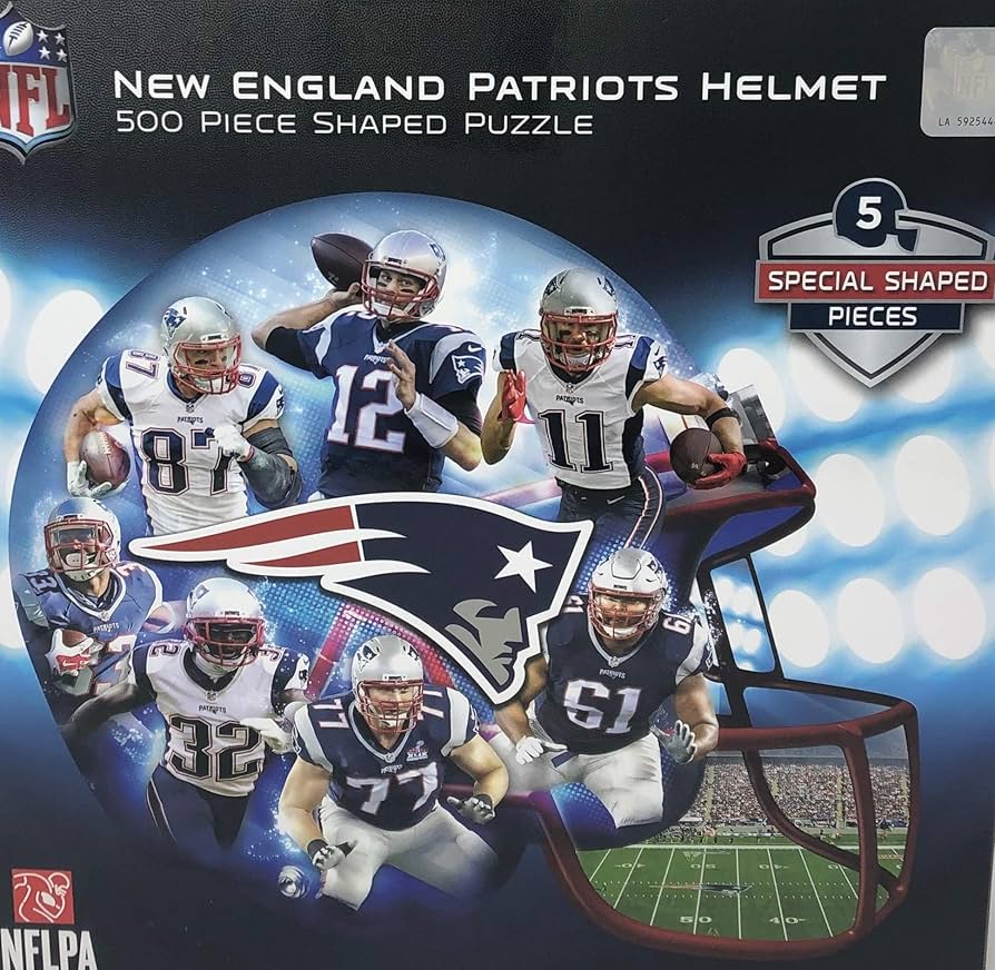 New~ MasterPieces NFL New England Patriots helmet-shaped 500-piece jigsaw puzzle