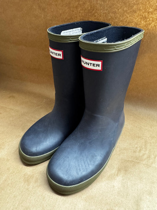 Hunter size 12 Navy/green rain boots