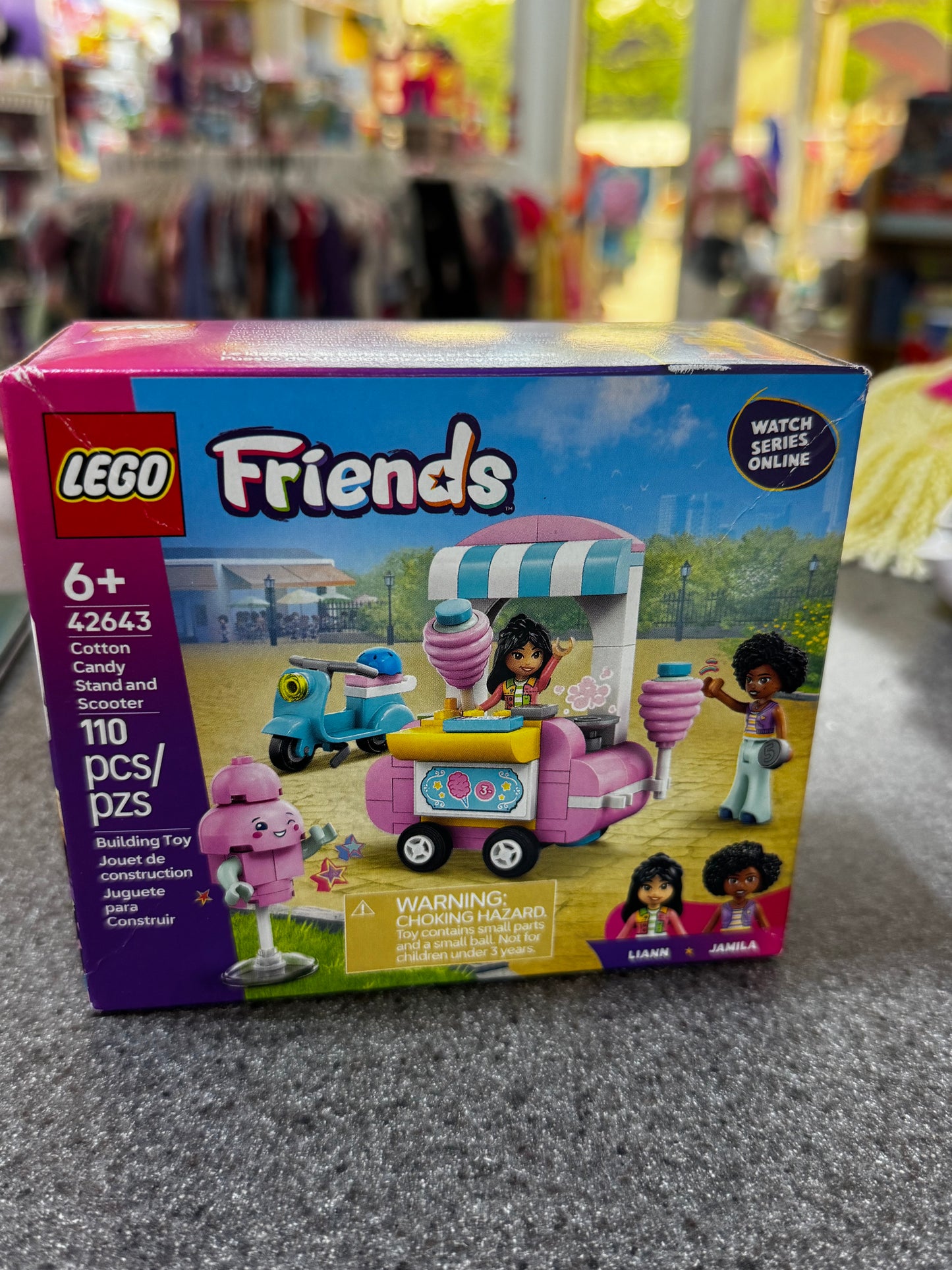 New in Box~ LEGO Friends Cotton Candy Stand and Scooter