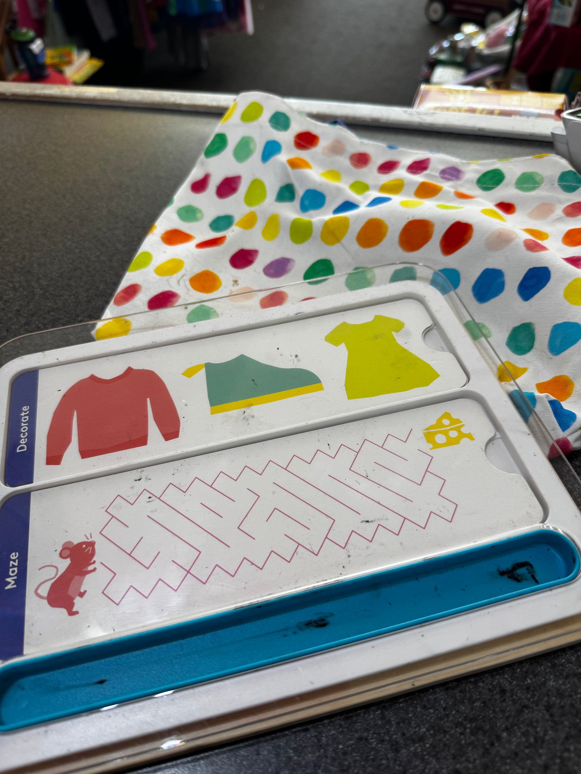Lovevery Draw, Trace & Erase Board - The Persister Play Kit