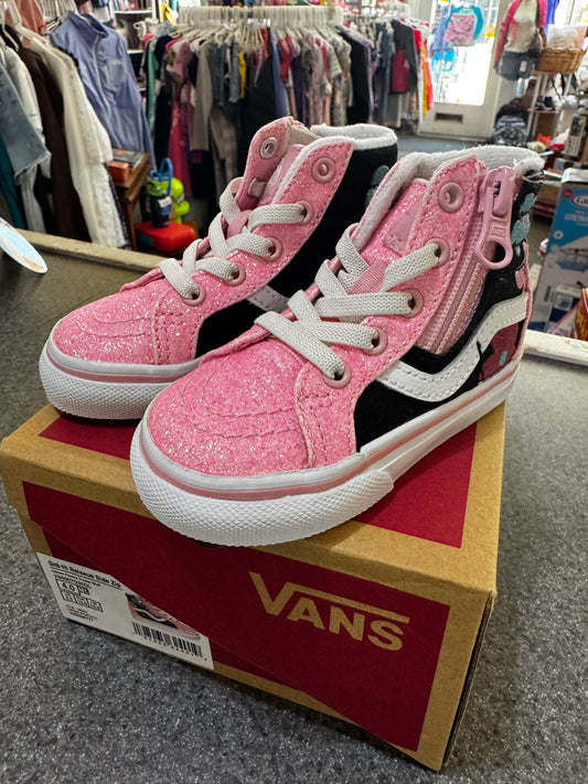 New~Vans sneaker size 4