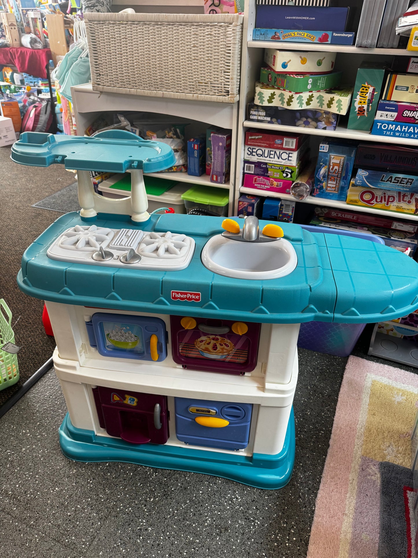 Pick Up only~ Fisher Price Grown with me Kitchen