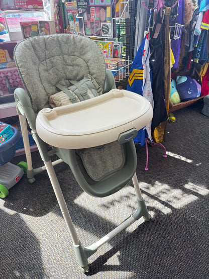 Pick up only~ Graco High Chair
