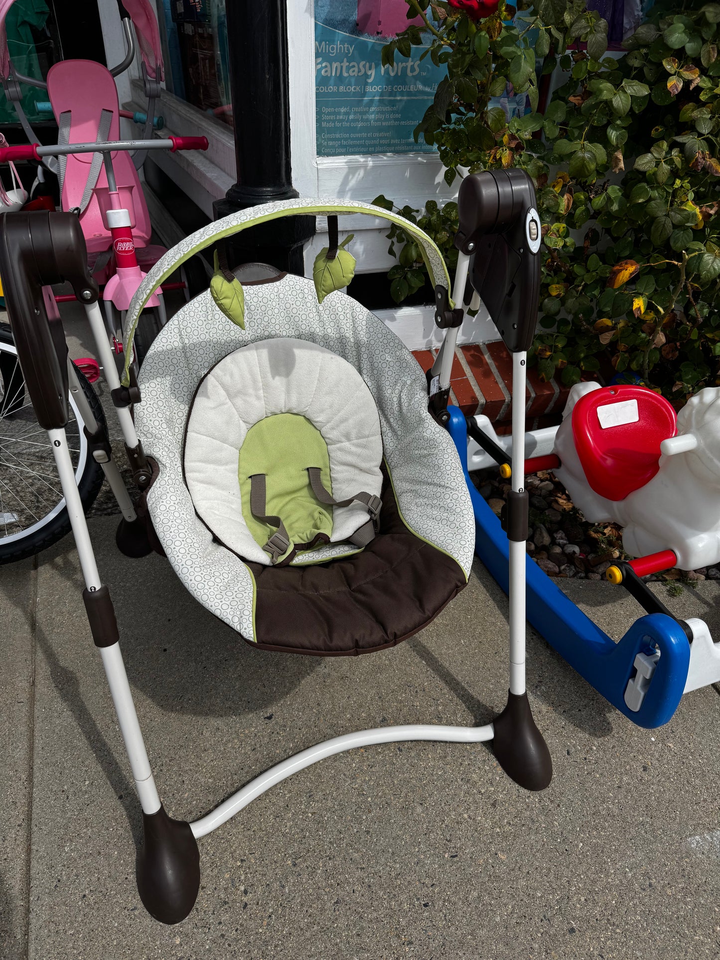 Pick up only~ Graco Swing