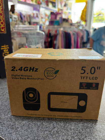 New~ HelloBaby HB6550 Digital Wireless Video Baby Monitor Pro.
