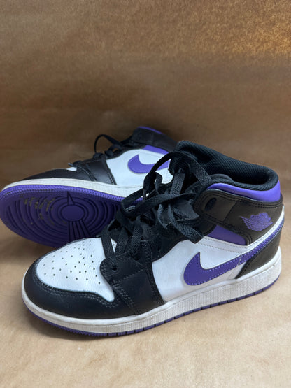 Air Jordan 1 Mid "Dark Iris" size 4.5 Youth