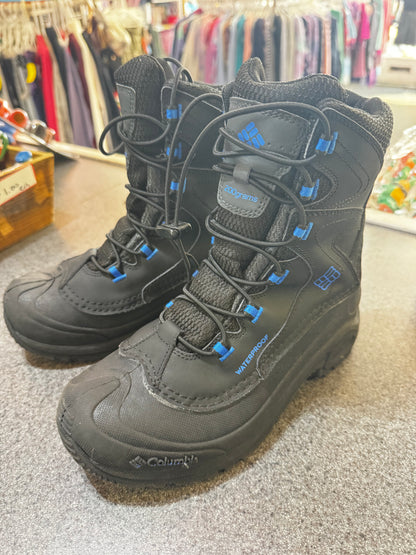 Columbia size 5 SnowBoot