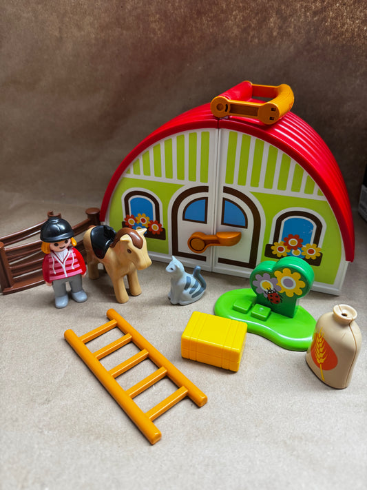 Playmobil 1 2 3 my take along Barn