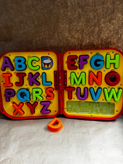 Elmo On the Go Letters Case