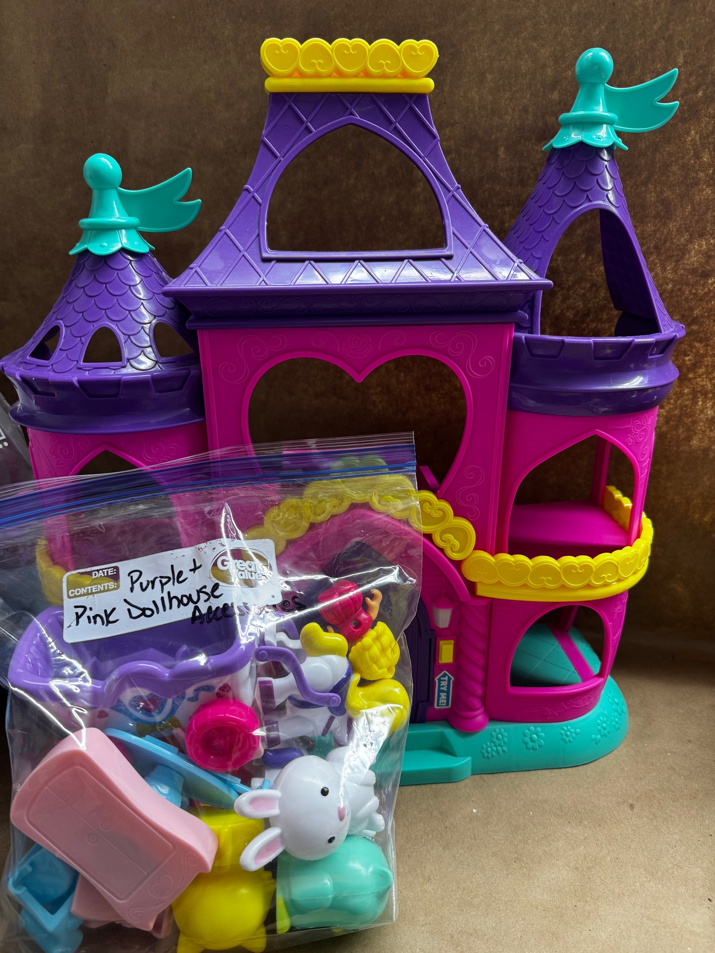 Dollhouse With Accessories