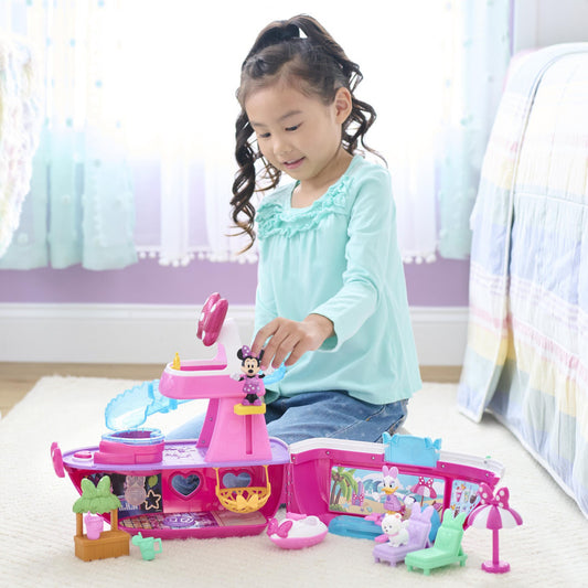 Minnie Mouse play Boat with Accessories
