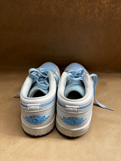 Woman’s 7 Nike Air Jordan