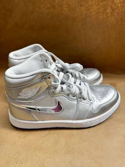 Size 6 Nike Golf Shoe Silver