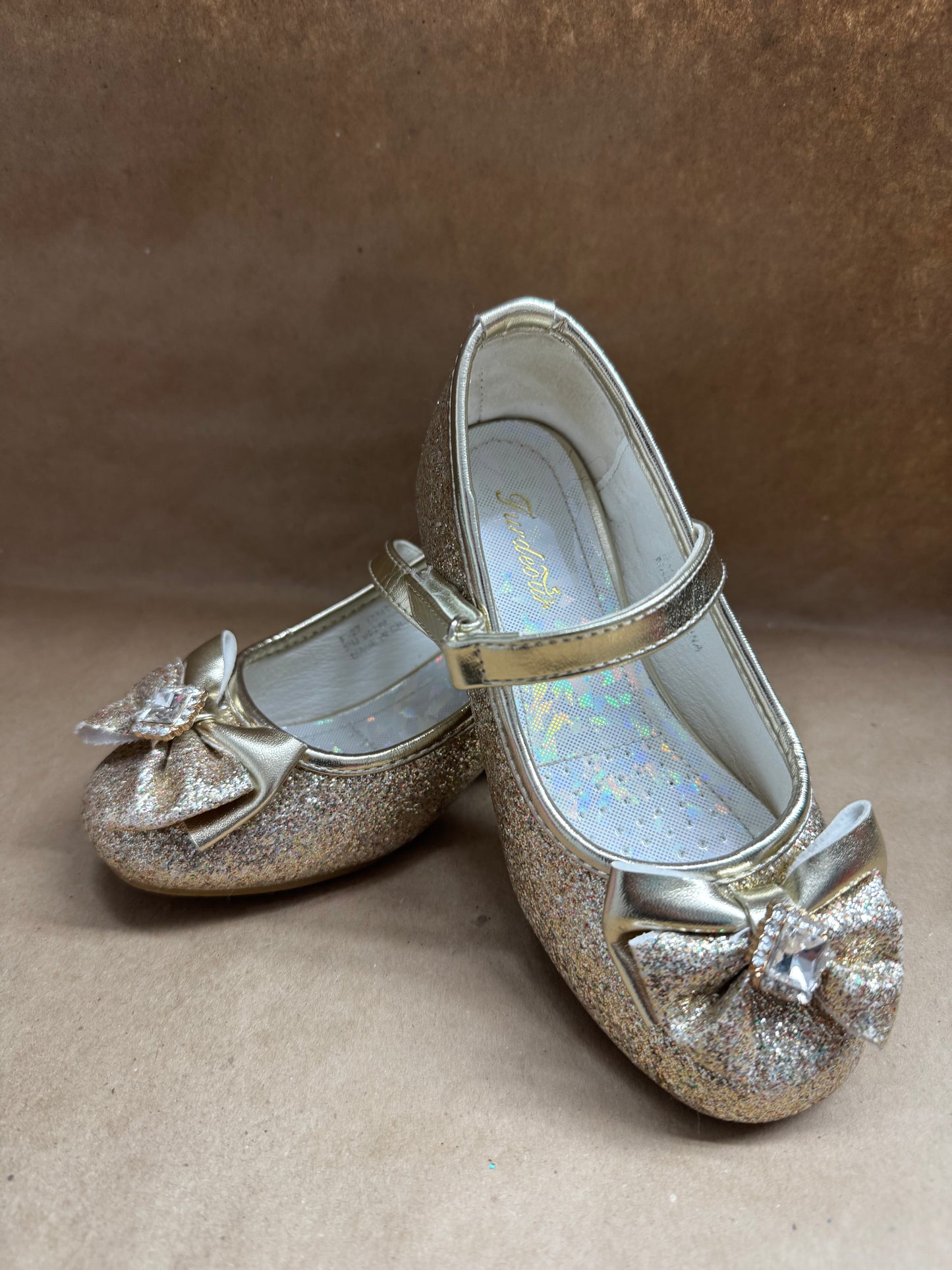 Size 10 Gold Dress Shoe