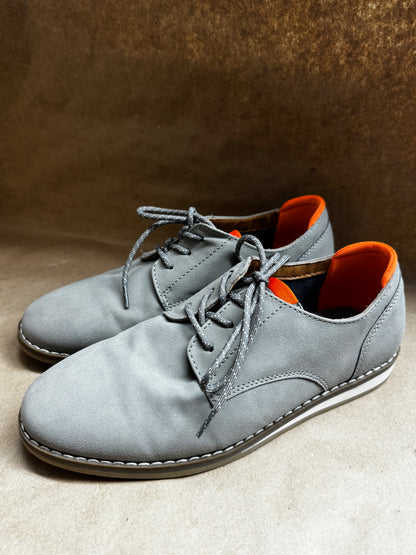 Size 5 Gray Boys Shoes