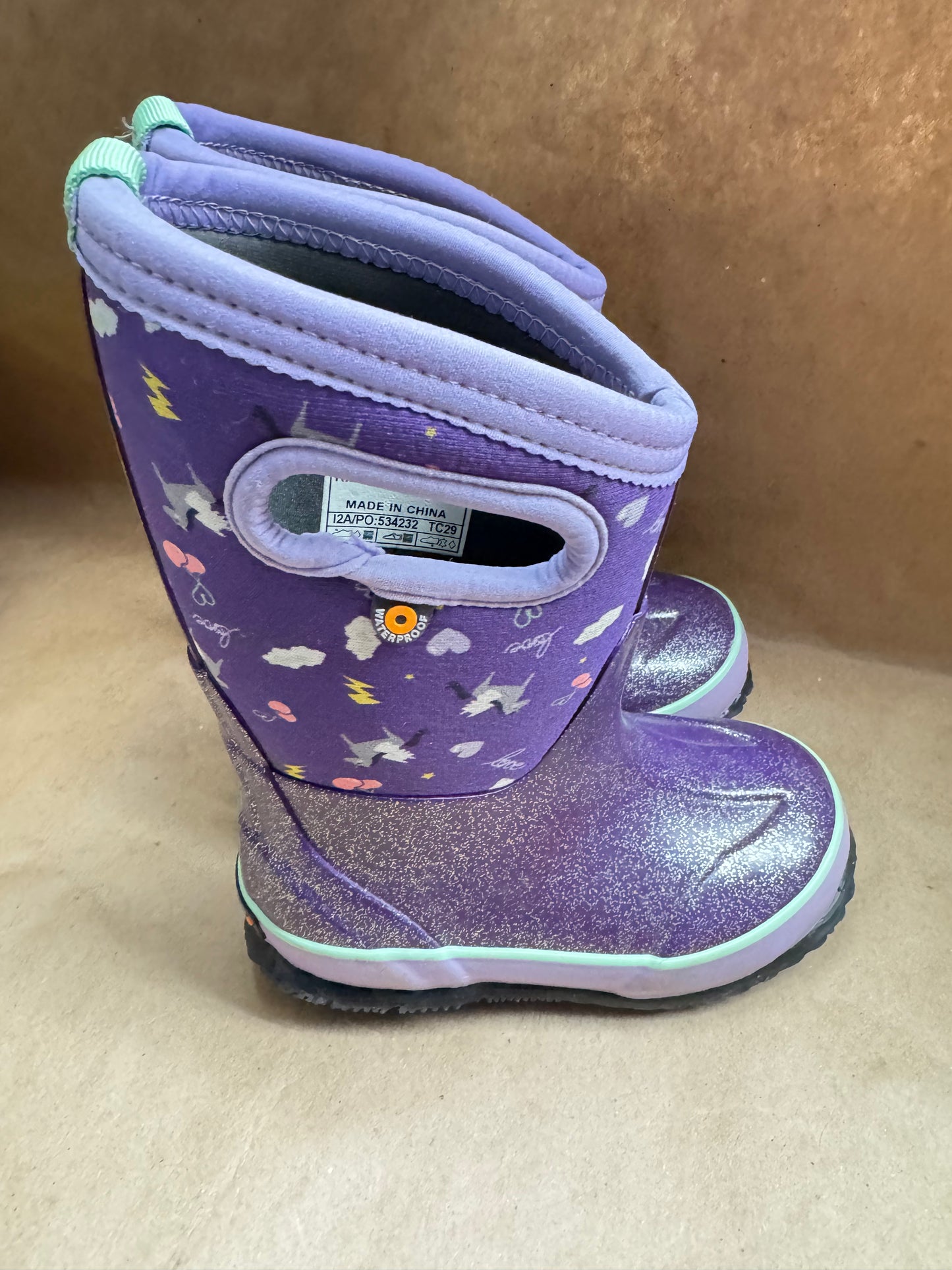 Size 9 Purple Unicorn Love Bogs