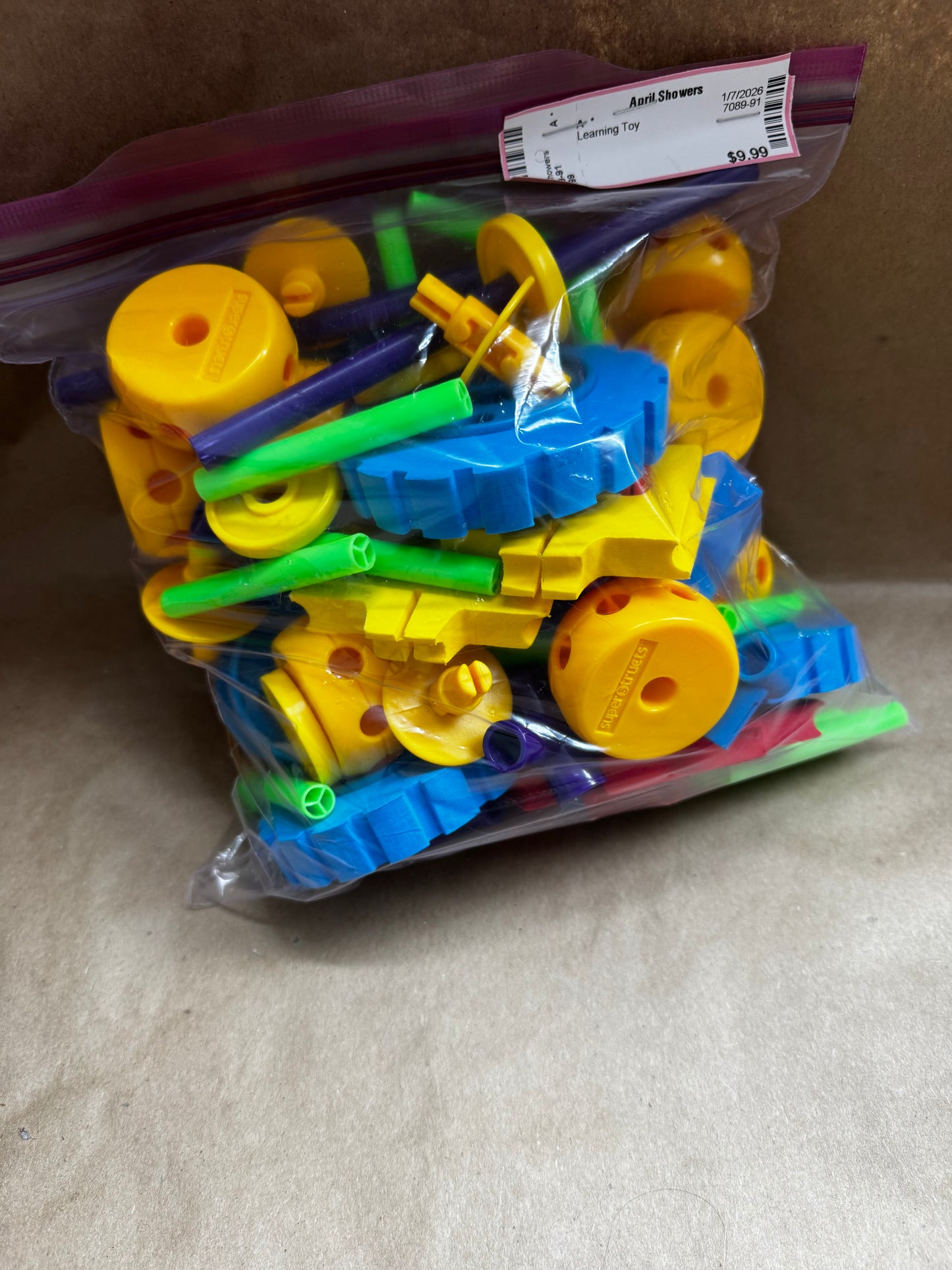 Super Structures building toy