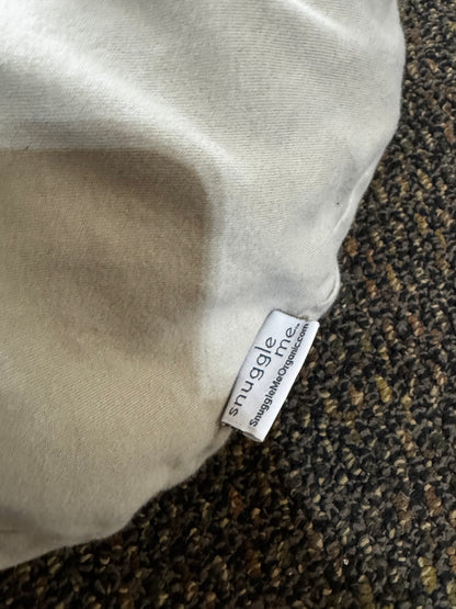 Snuggle me Organic Lounger with cover