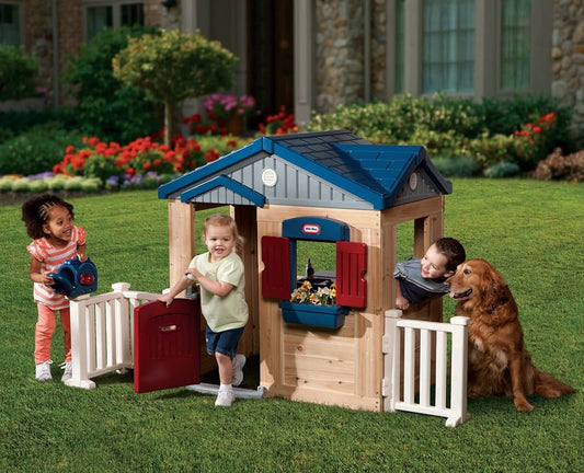 Pick up only Little Tikes Cottage house with fence outdoor