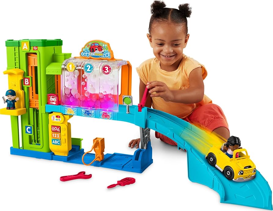 ( pick up only) Little People  Smart Stage Garage with accessories